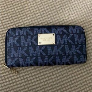NWOT MICHAEL KORS WALLET | Navy Blue Wallet